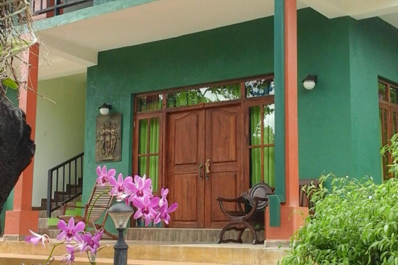 Sigiriya Melrose Villas Exterior photo